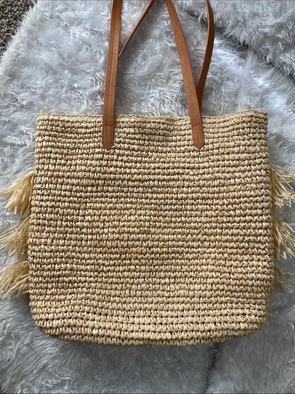 Universal Thread Natural Straw Fringe Tote with Tan Handles - Picture 5 of 5